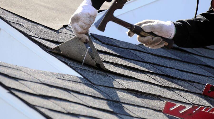 Professional residential roofers in Valencia, CA